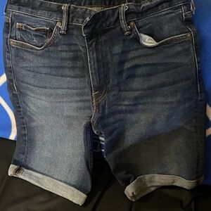 Men's Blue Slim Denim Shorts. Size: 32 Durable denim.